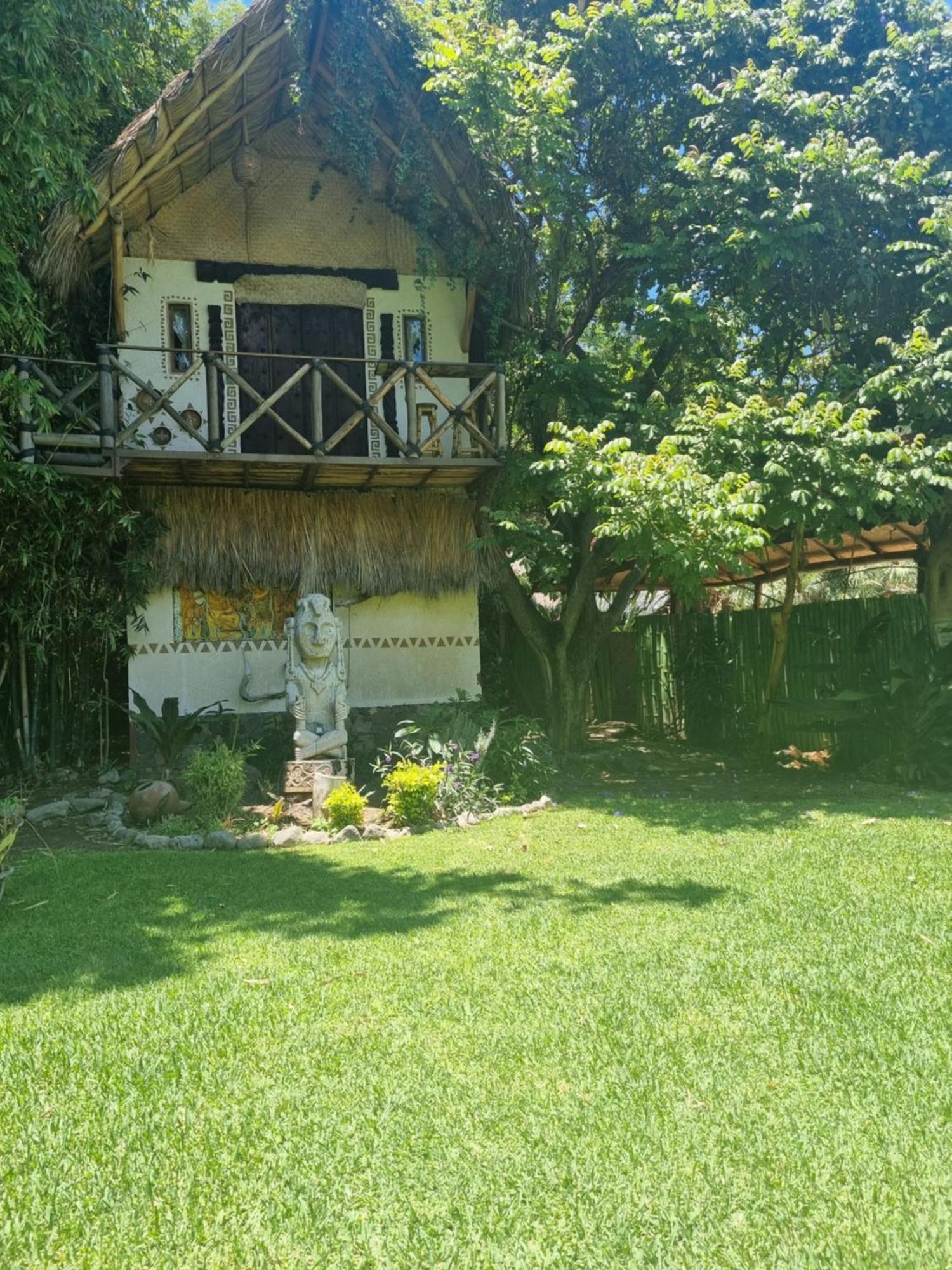 Eco Hotel Tahawi Ajijic Exterior photo